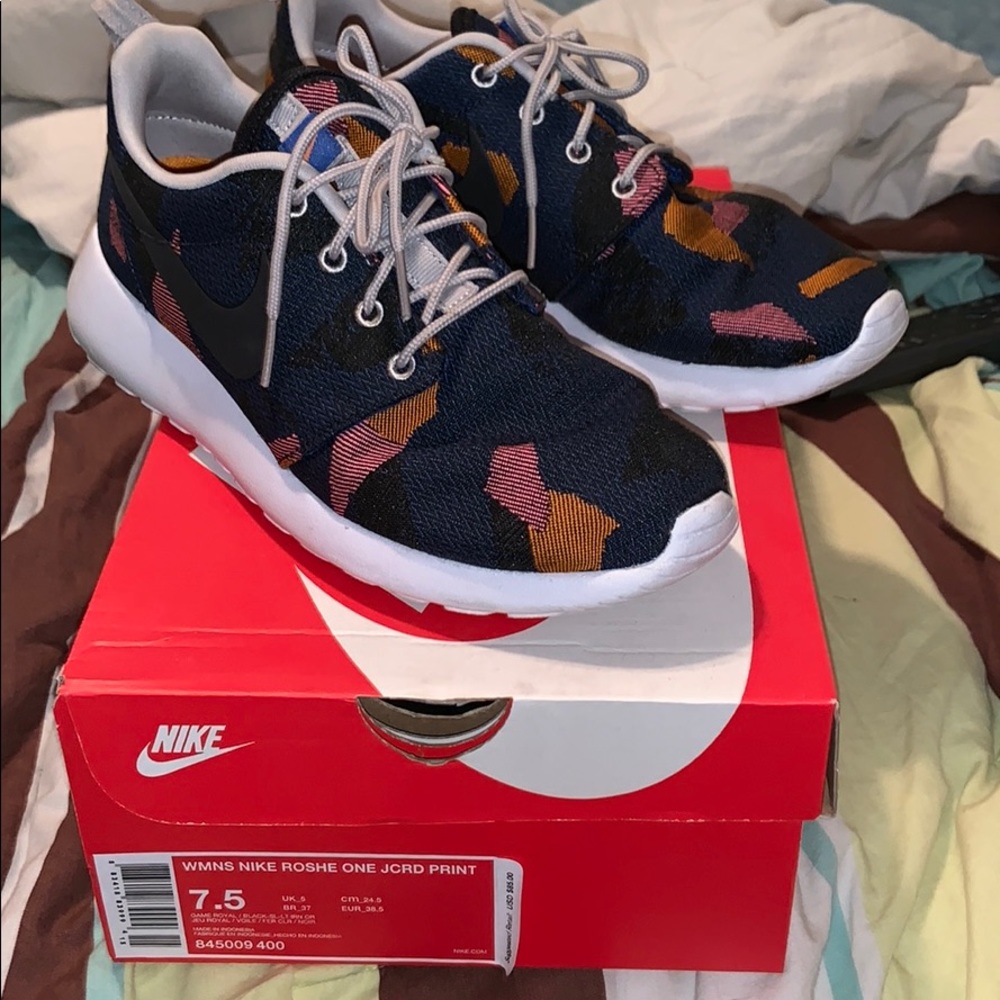 Women’s Nike roshe one